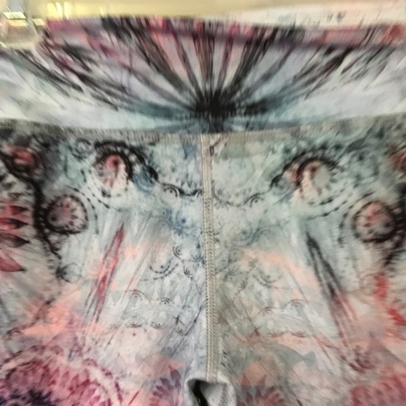 Evolution And Creation Yoga Pants Size Small - Picture 5 of 8